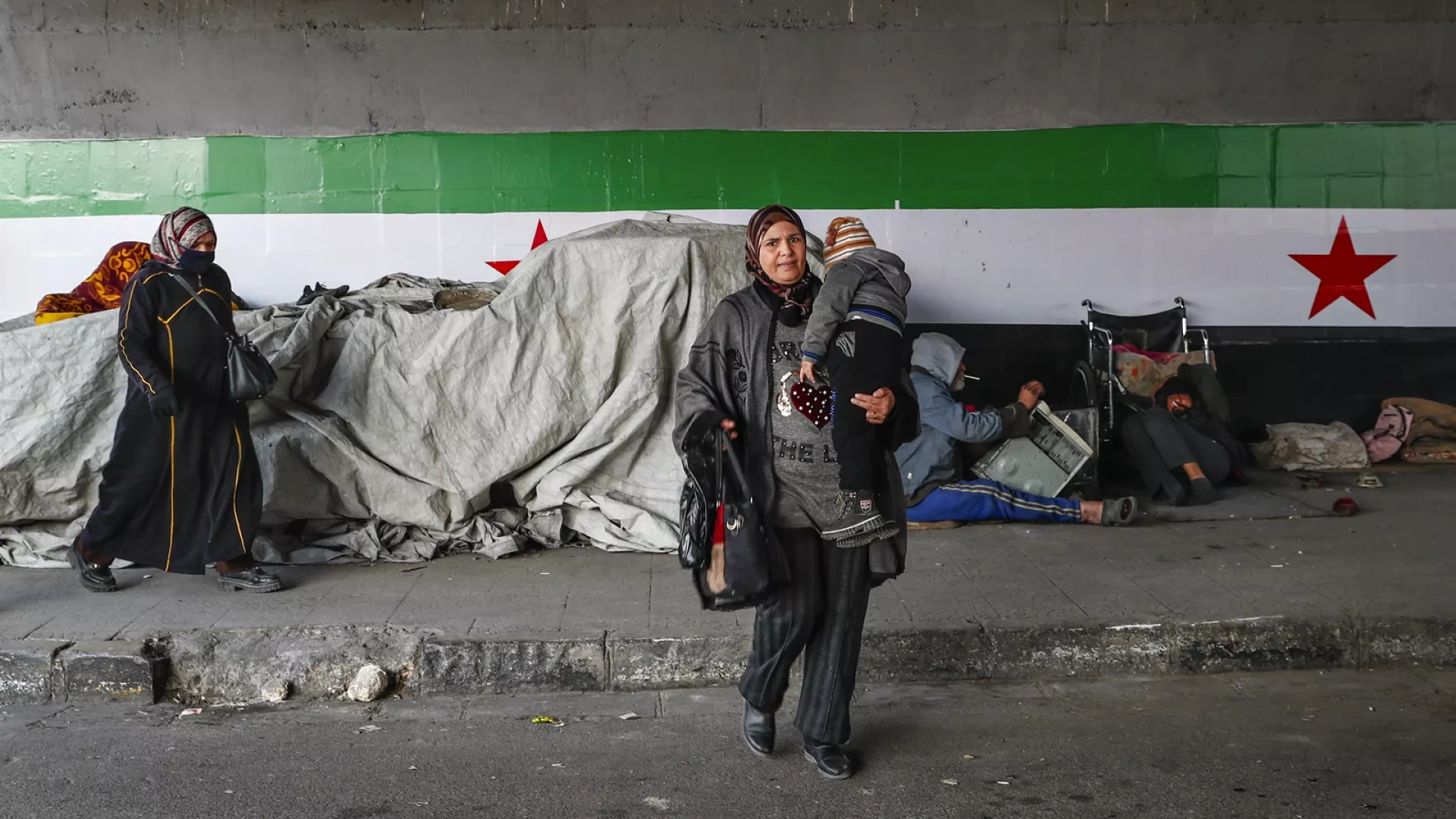 Avrupa Birliği, Suriye’ye yönelik yaptırımları hafifletmeye başlıyor