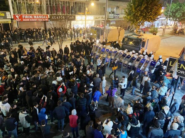 Akdeniz’de kayyım protestosuna 3 tutuklama