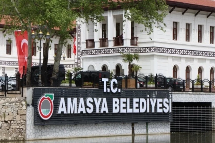 Amasya Belediyesi’nde aynı aileden 35 çalışan işten çıkarıldı