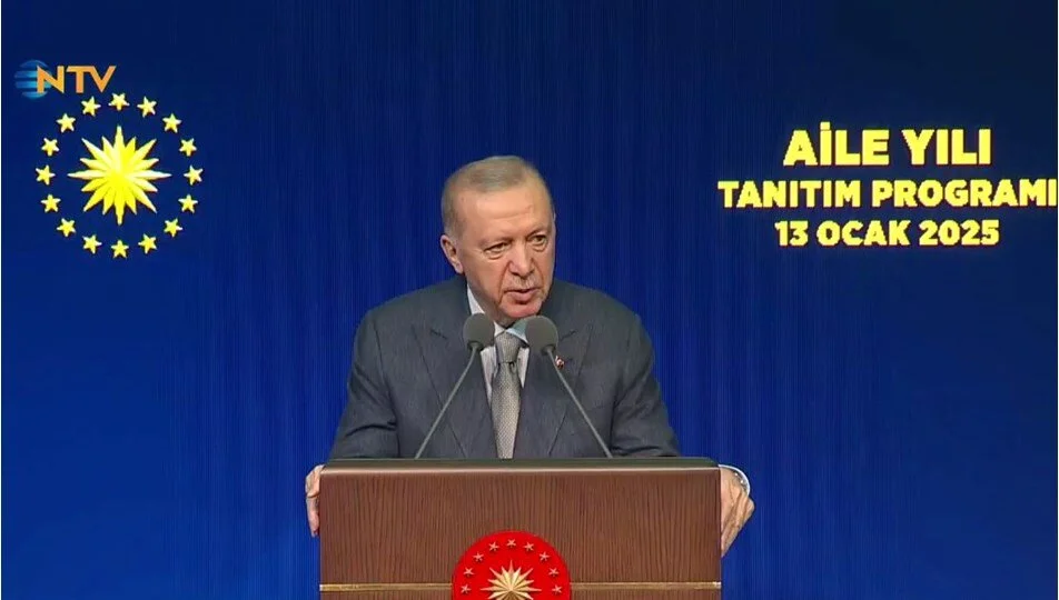 Erdoğan, yeni evlenecek gençlere faizsiz kredi verileceğini açıkladı