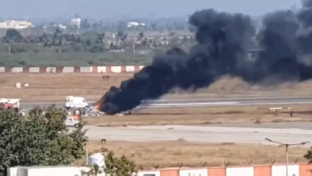 Hindistan’da sahil güvenlik helikopteri düştü: 3 ölü