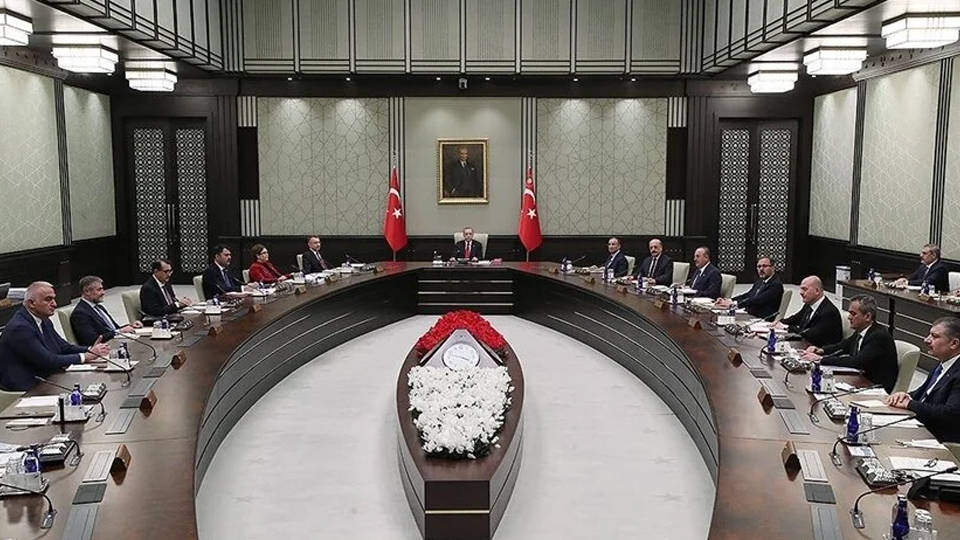 Kulis: Kabinede değişiklik olacak, 5-6 bakan gidecek