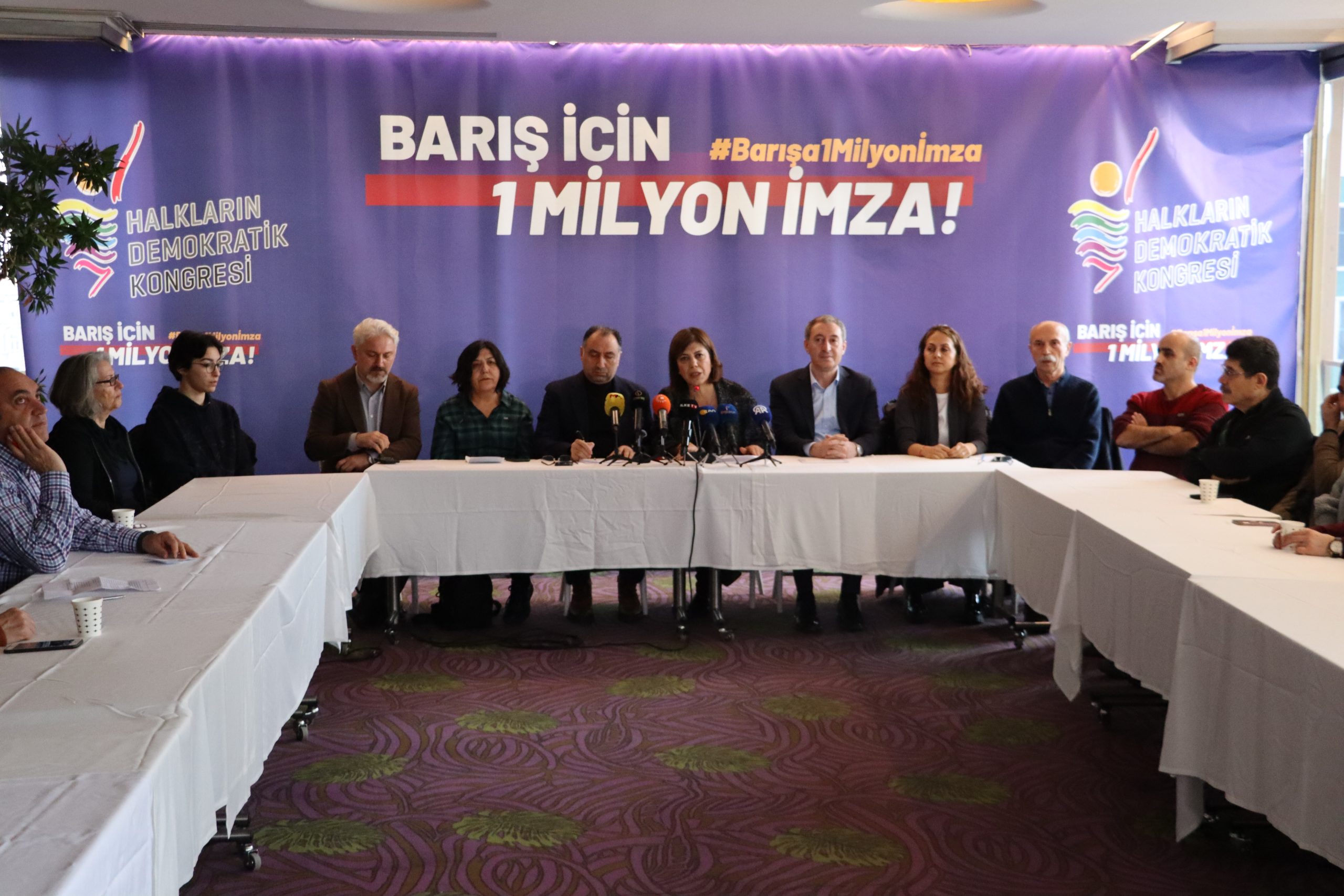 HDK bileşenlerinden ‘barış için imza’ kampanyasına tam destek