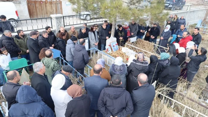 Özgür Gündem gazetesi Van dağıtımcısı Orhan Karaağar için anma