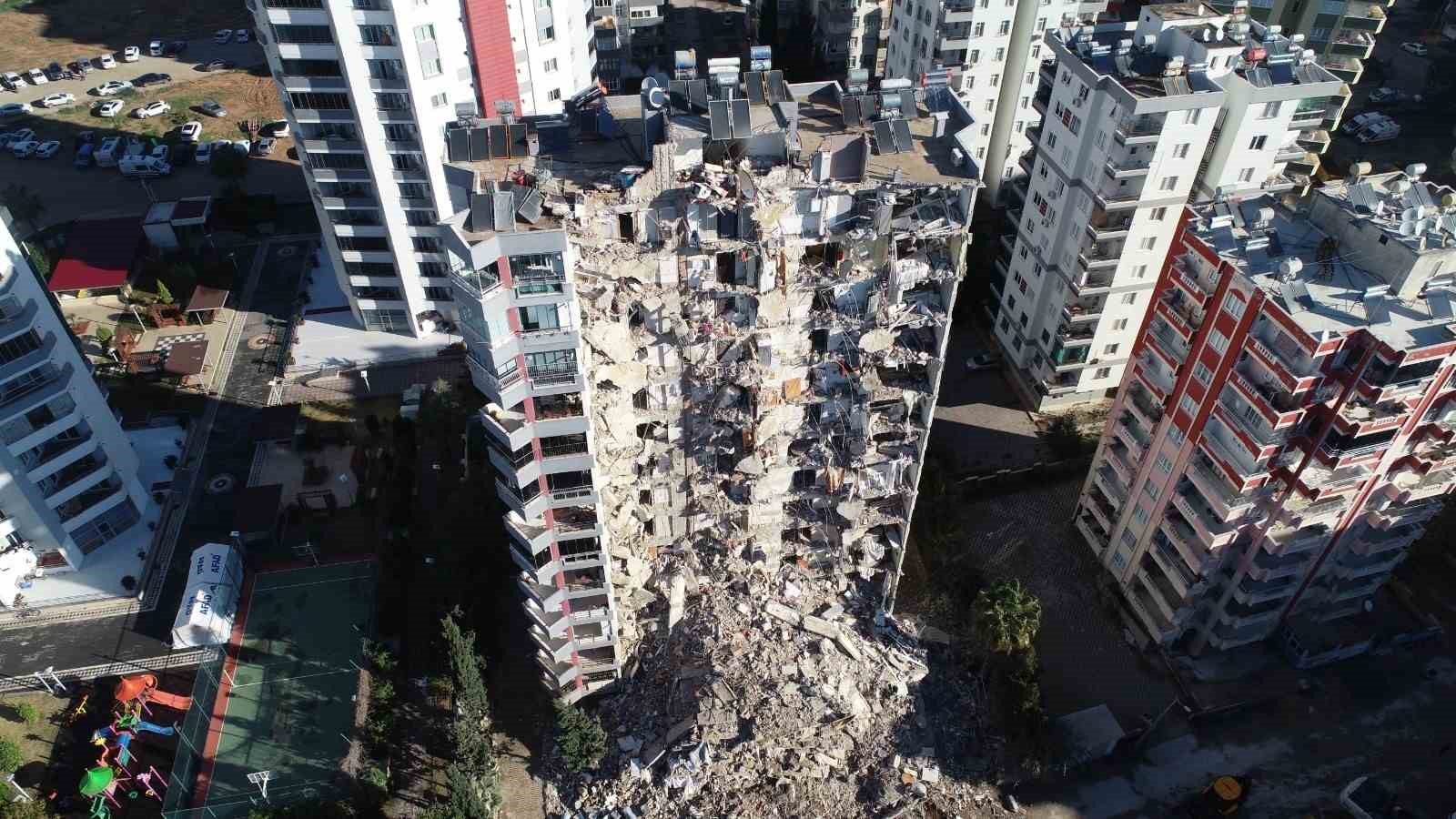 Depremde oğlunu kaybeden Zerrin Gözen’den mahkeme heyetine: Adalet tecelli etsin
