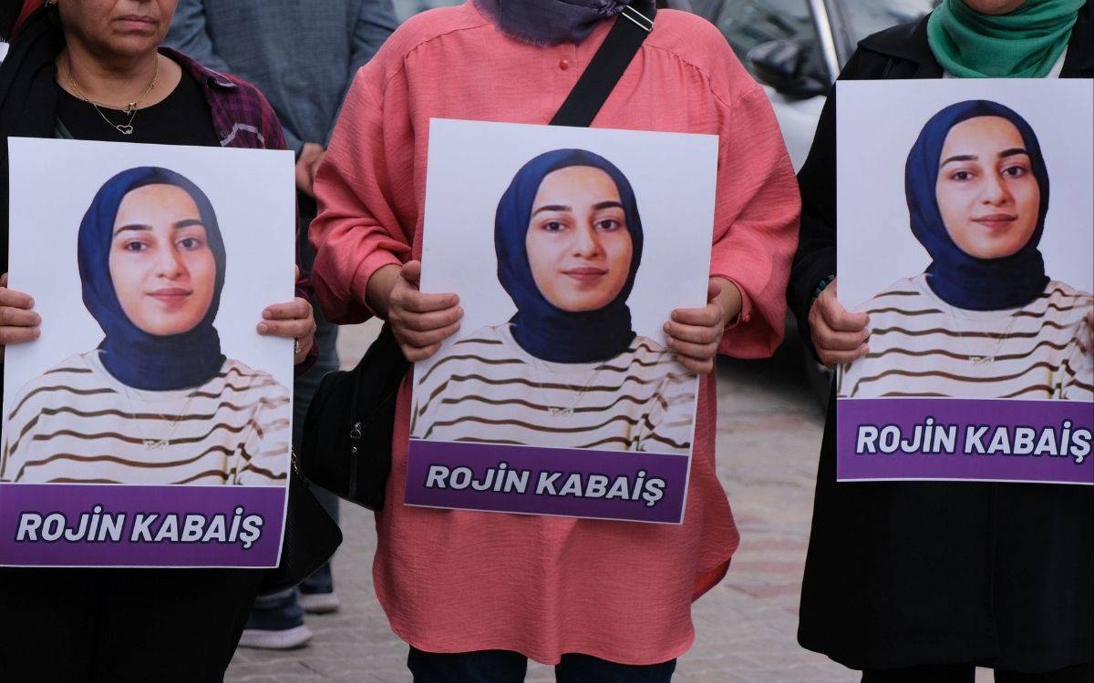 Rojin Kabaiş’in şüpheli ölümü: ‘Savcılar net bir şey söylemiyor’