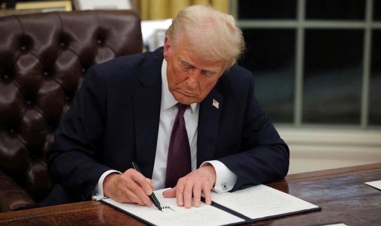 Trump kararnameleri: Cinsiyet değiştirmeye yönelik destek kesildi