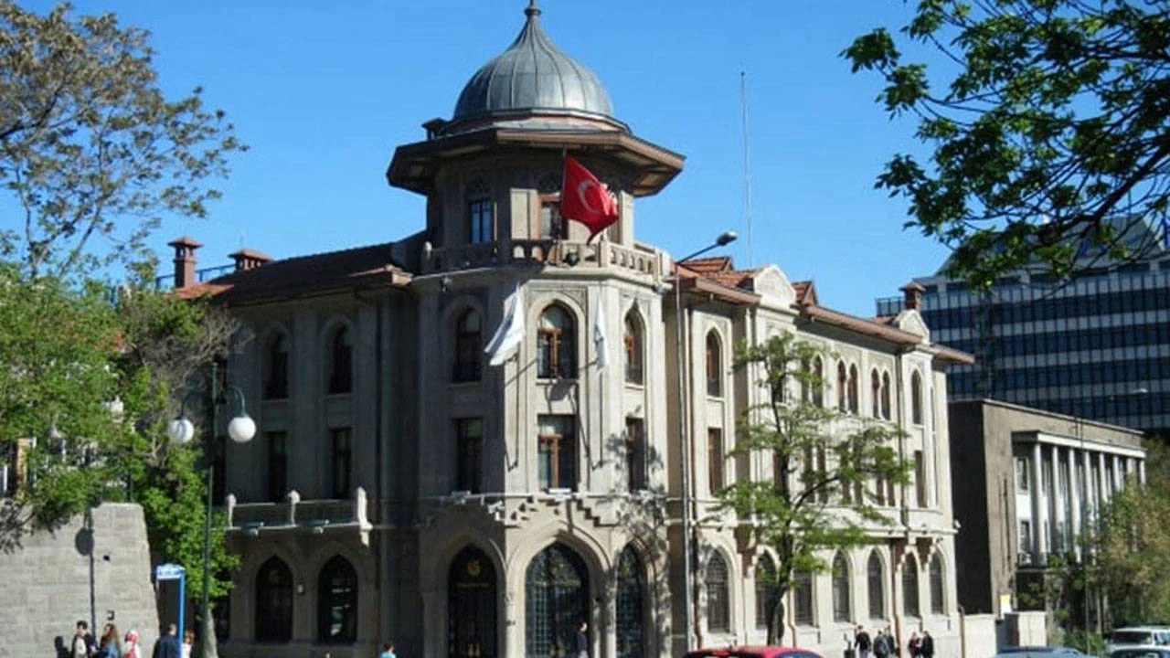 Yunus Emre Enstitüsü soruşturmasında 8 tutuklama