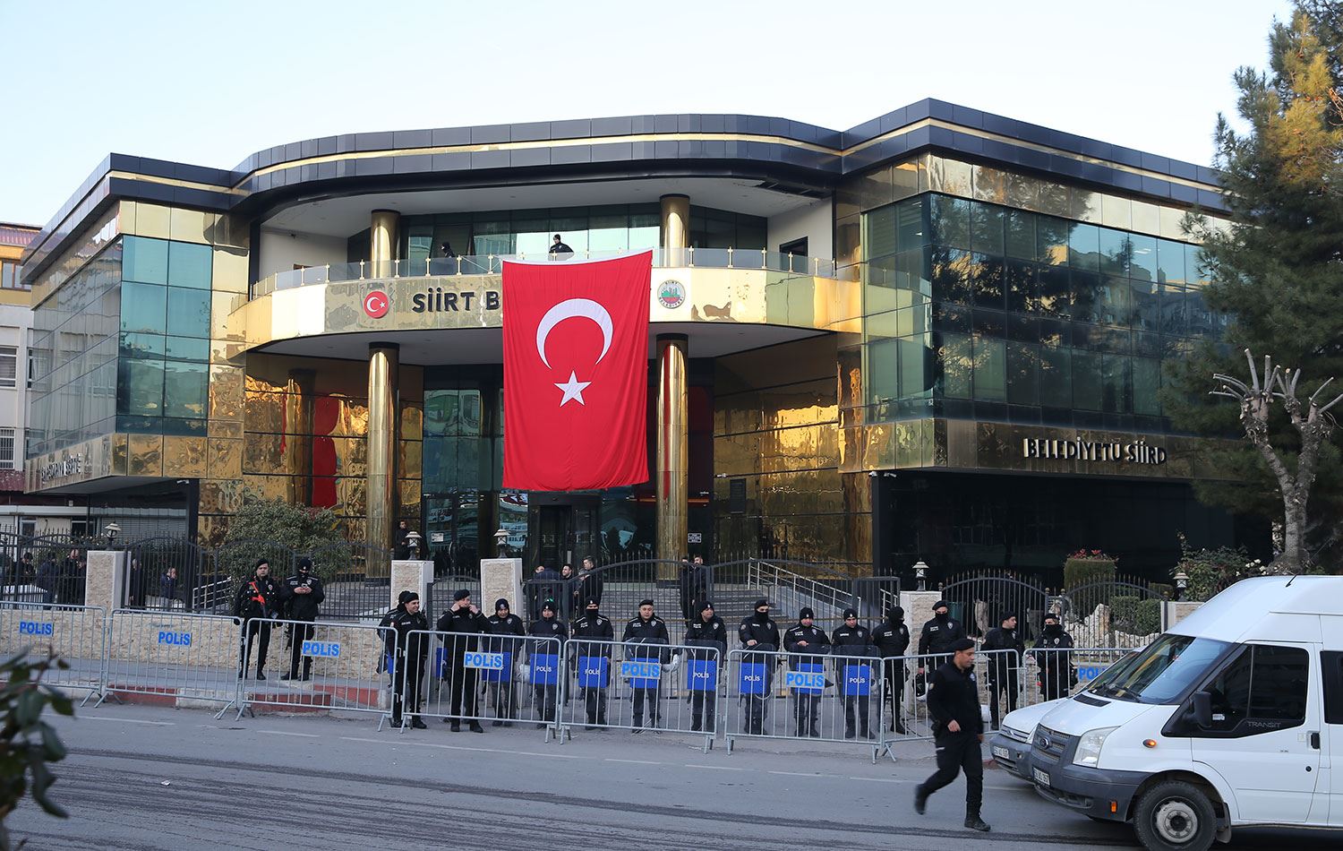 Siirt Belediyesi kayyımı 36 işçiyi daha işten çıkardı