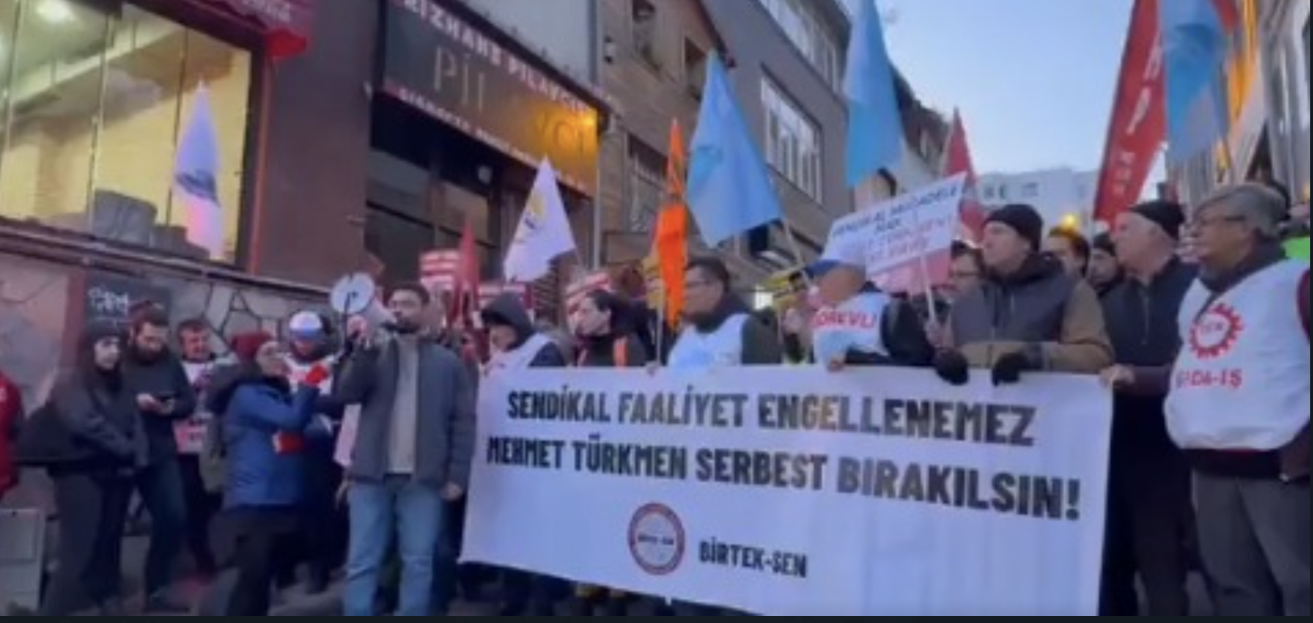 Sendikalardan Başpınar işçileriyle dayanışma, Mehmet Türkmen’in tutukluluğuna protesto