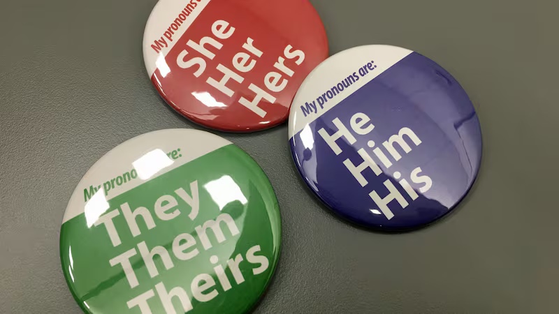 Trump’tan yeni LGBTİ+ dışlayıcı hamle:  ‘They/Them’ zamirine yasak