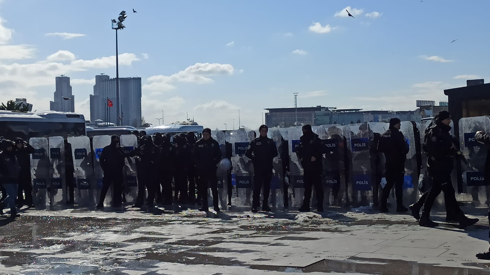 HDK operasyonunda gözaltına alınan 30 kişi tutuklandı