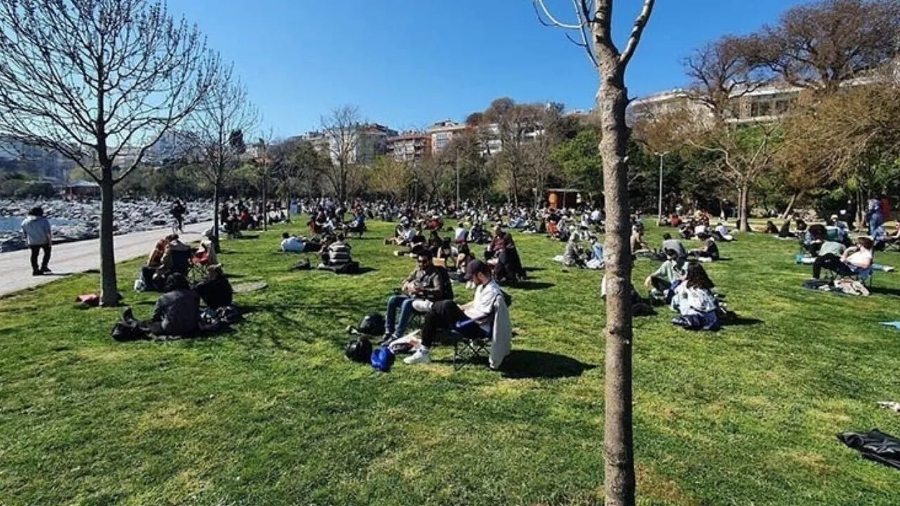 İstanbul Valiliği yasaklamıştı: Mahkeme’den açık alanda içki içme yasağı kararına iptal