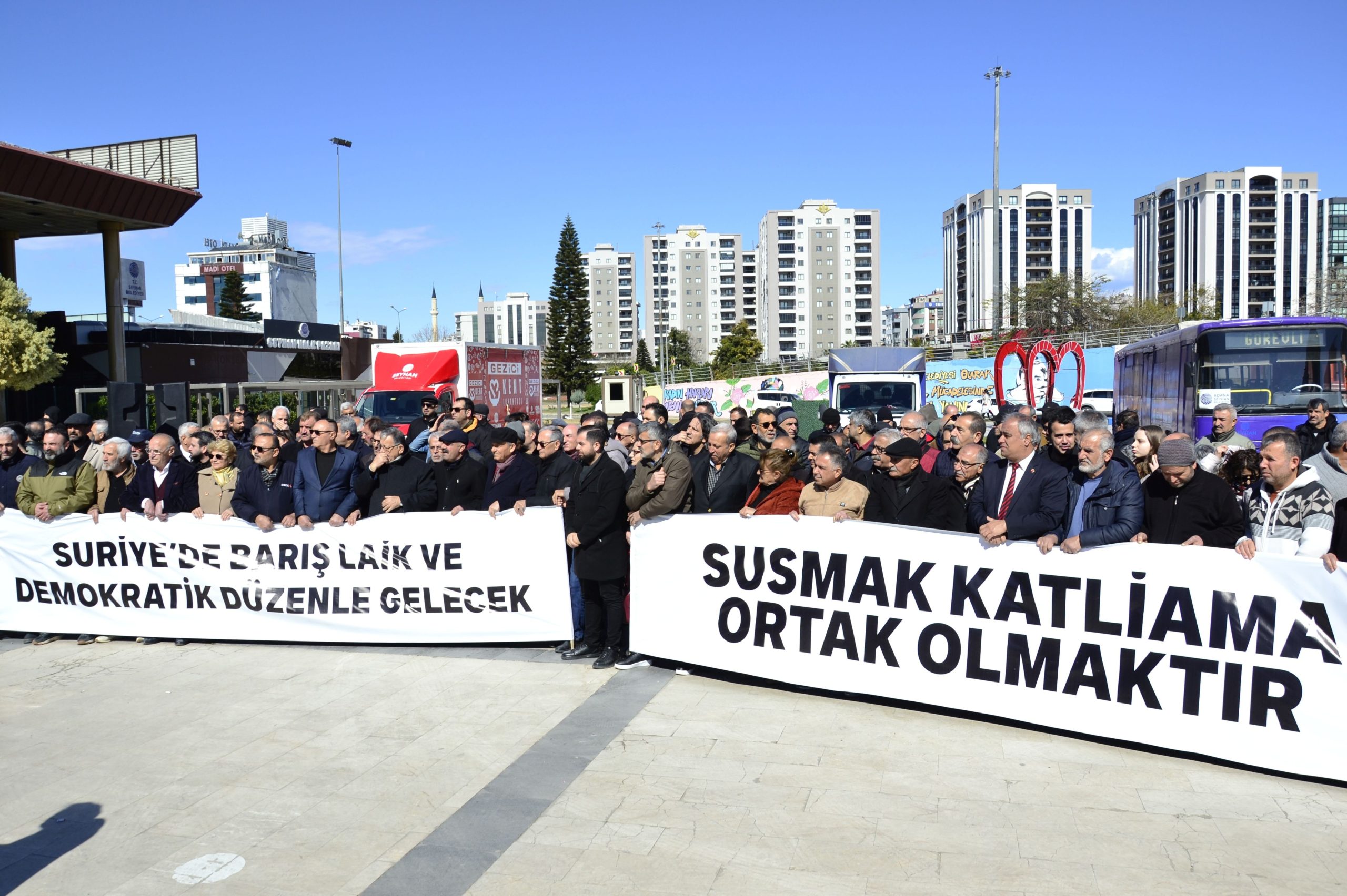 Alevi Sivil İnisiyatifi: Suriye’de Alevi toplumuna yönelik baskılar sürüyor