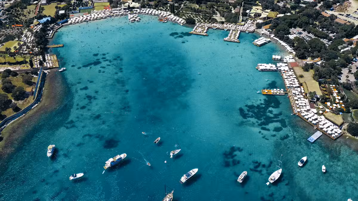 Dünyaca ünlü Aya Yorgi Koyu imara açıldı