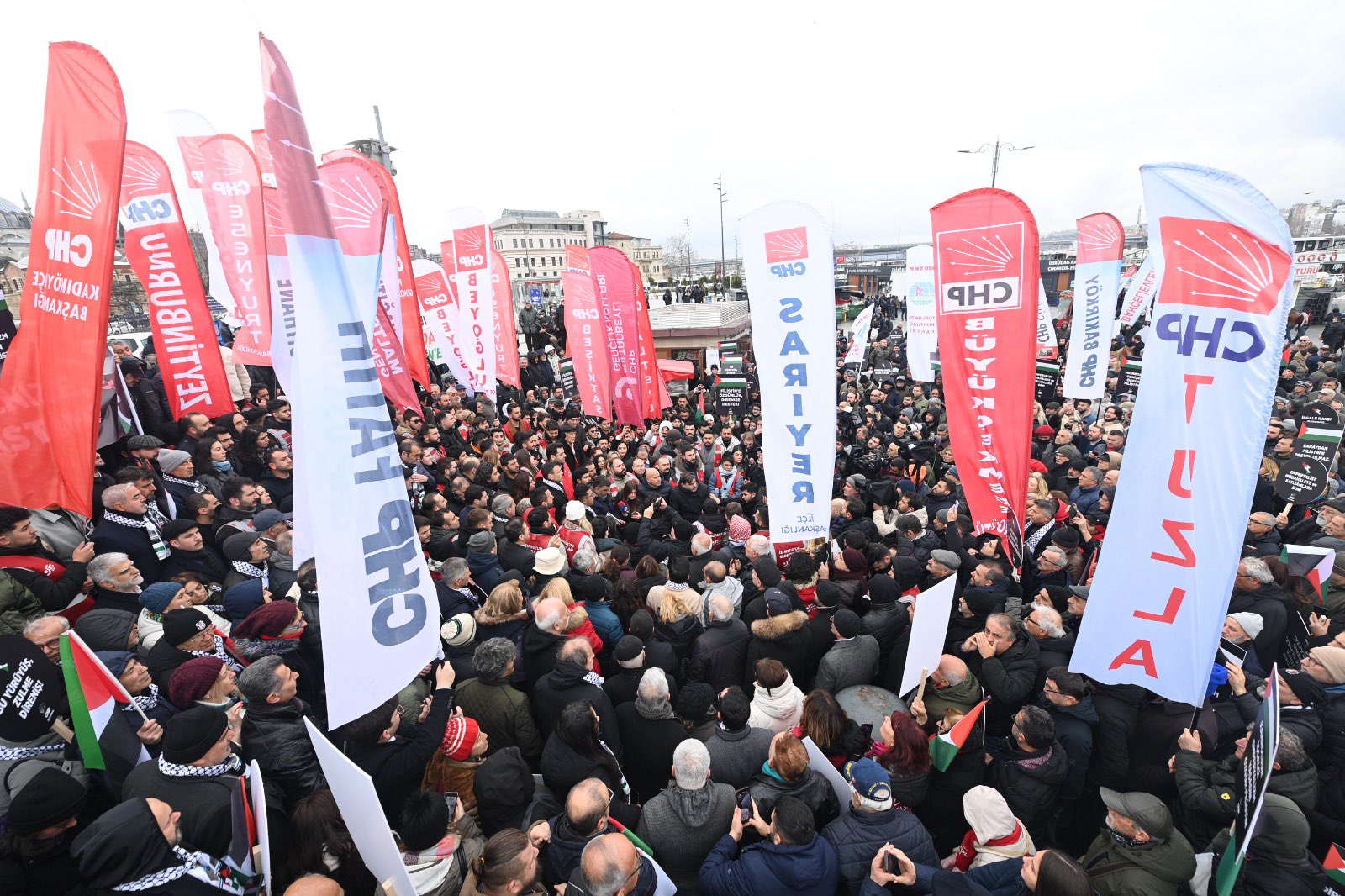 CHP’den ‘Nehirden denize özgür Filistin’ eylemi
