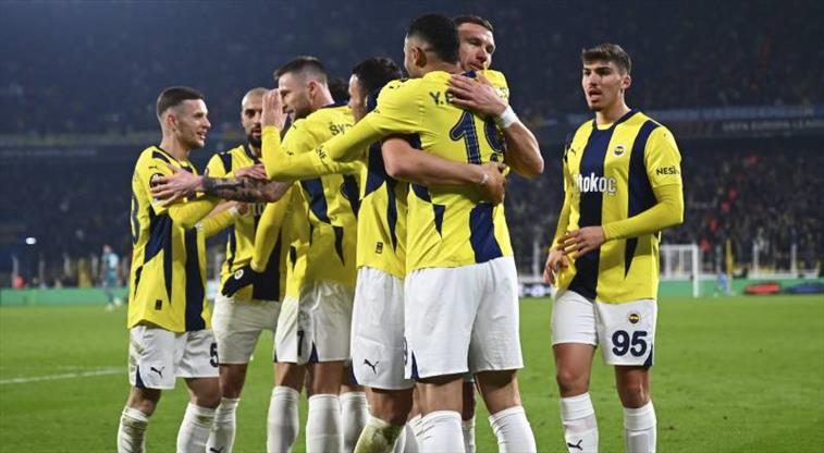 Fenerbahçe Kadıköy’de tur kapısını araladı: 3-0