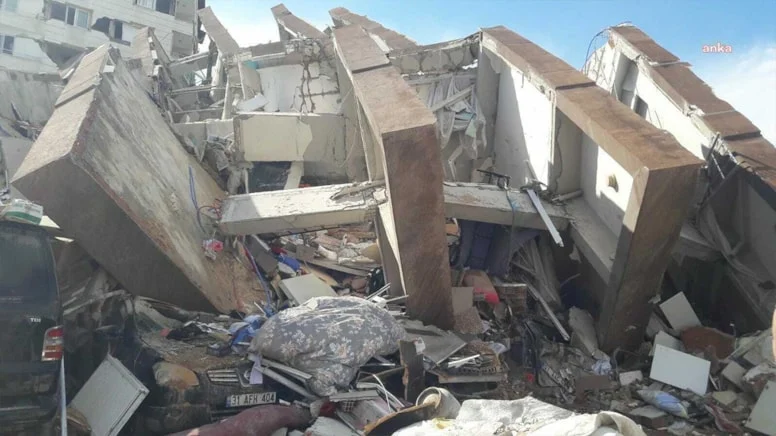 Fuat Koku Sitesi davasında 3 sanığa yakalama kararı