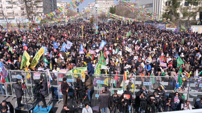 Diyarbakır’da ‘Barış için özgürlük’ mitingi