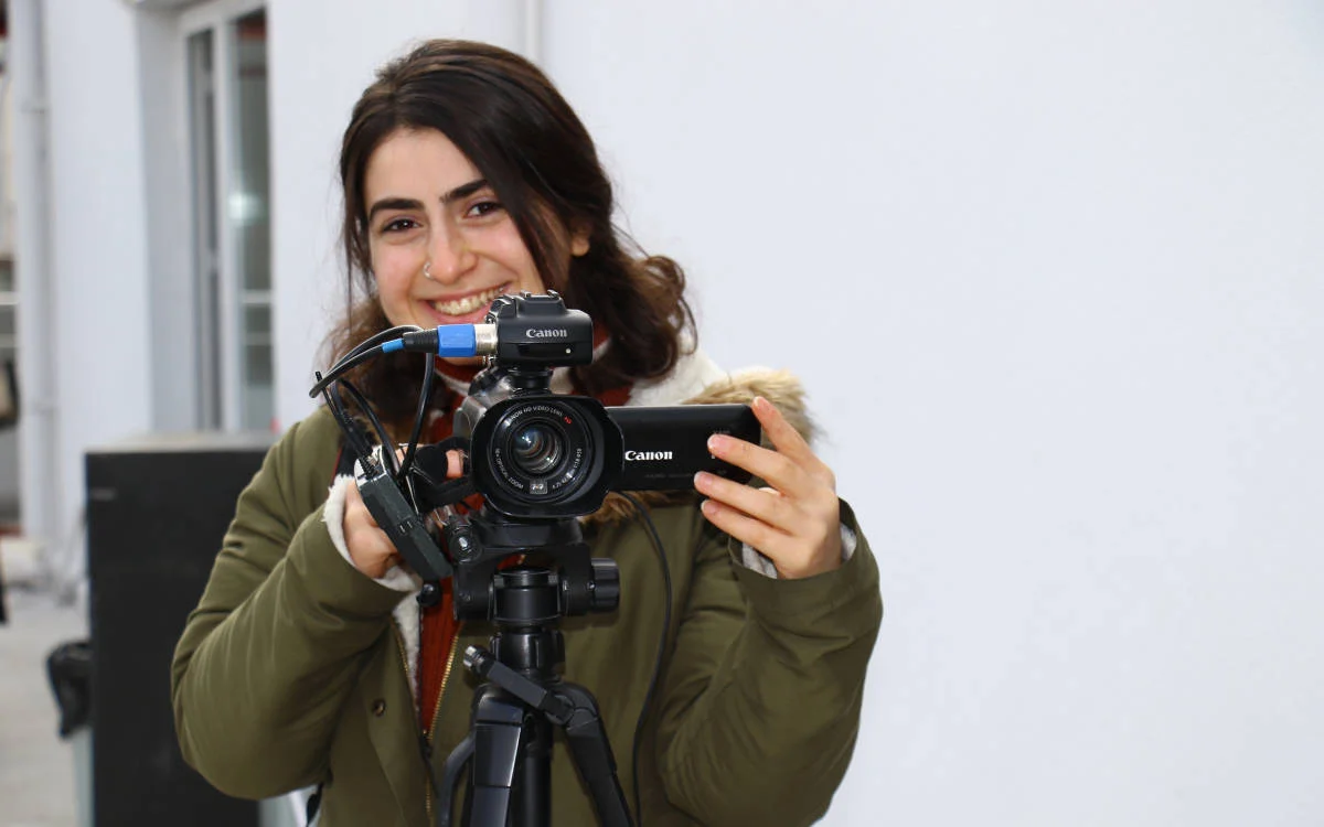 Gazeteci Öznur Değer tahliye edildi