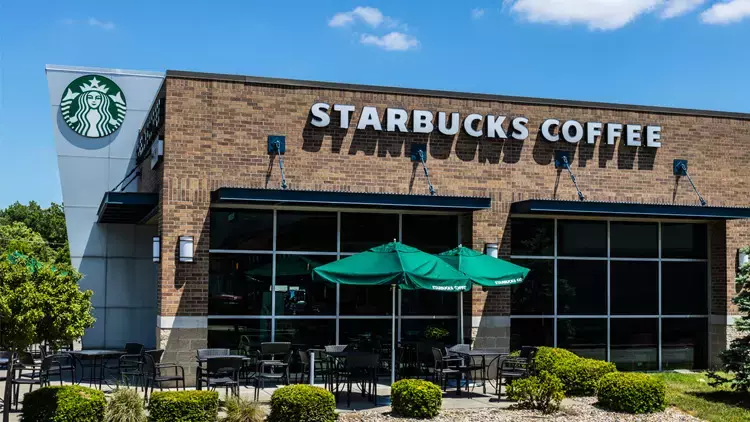 Starbucks 1100 çalışanını işten çıkarmaya hazırlanıyor