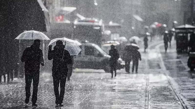 Meteoroloji 8 ili uyardı: İstanbul için saat verdi