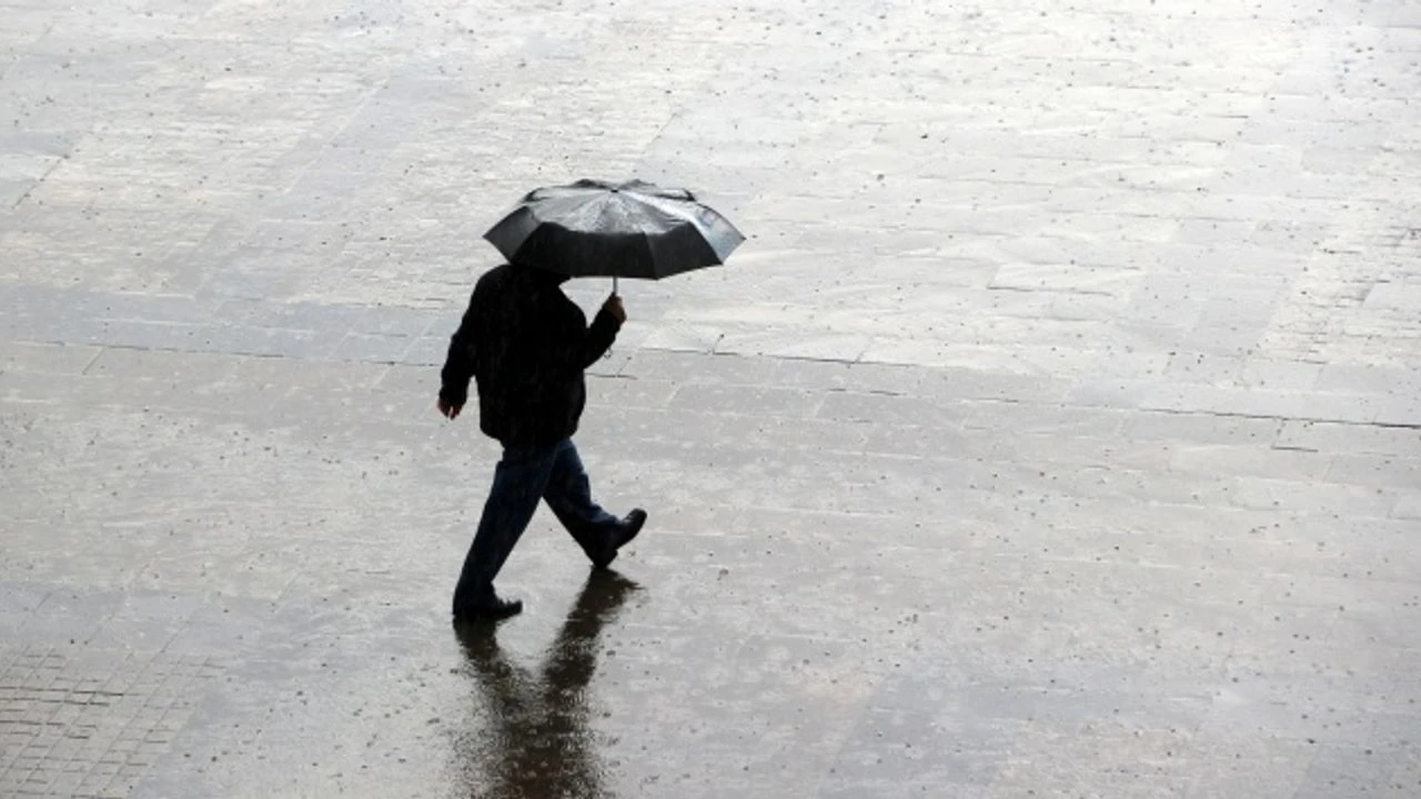 Meteoroloji’den sağanak ve fırtına uyarısı: İstanbul dahil 30’dan fazla ilde bekleniyor