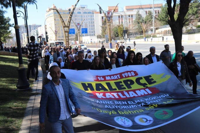Halepçe’de hayatını kaybedenler anıldı: Halepçe insanlığa karşı işlenmiş insanlık suçudur