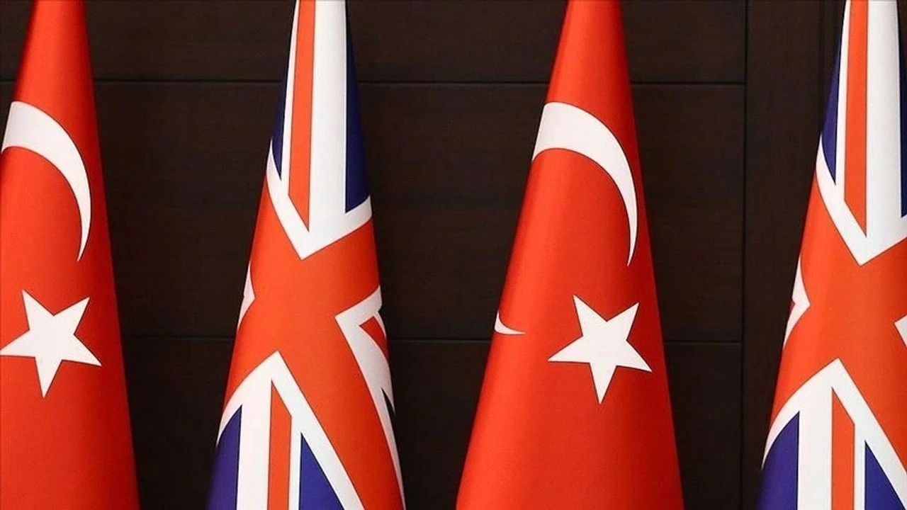 Türkiye ile İngiltere Ankara’da Suriye’yi görüşecek