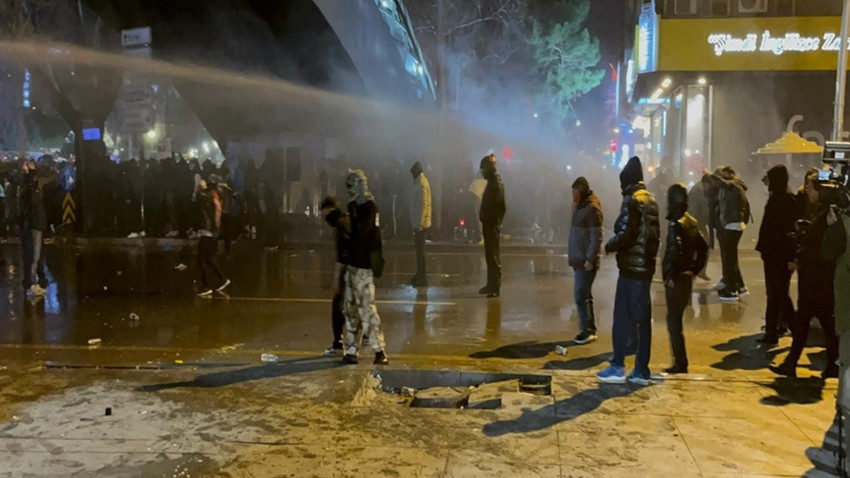 İmamoğlu protestoları: Birçok kentte gözaltılar var