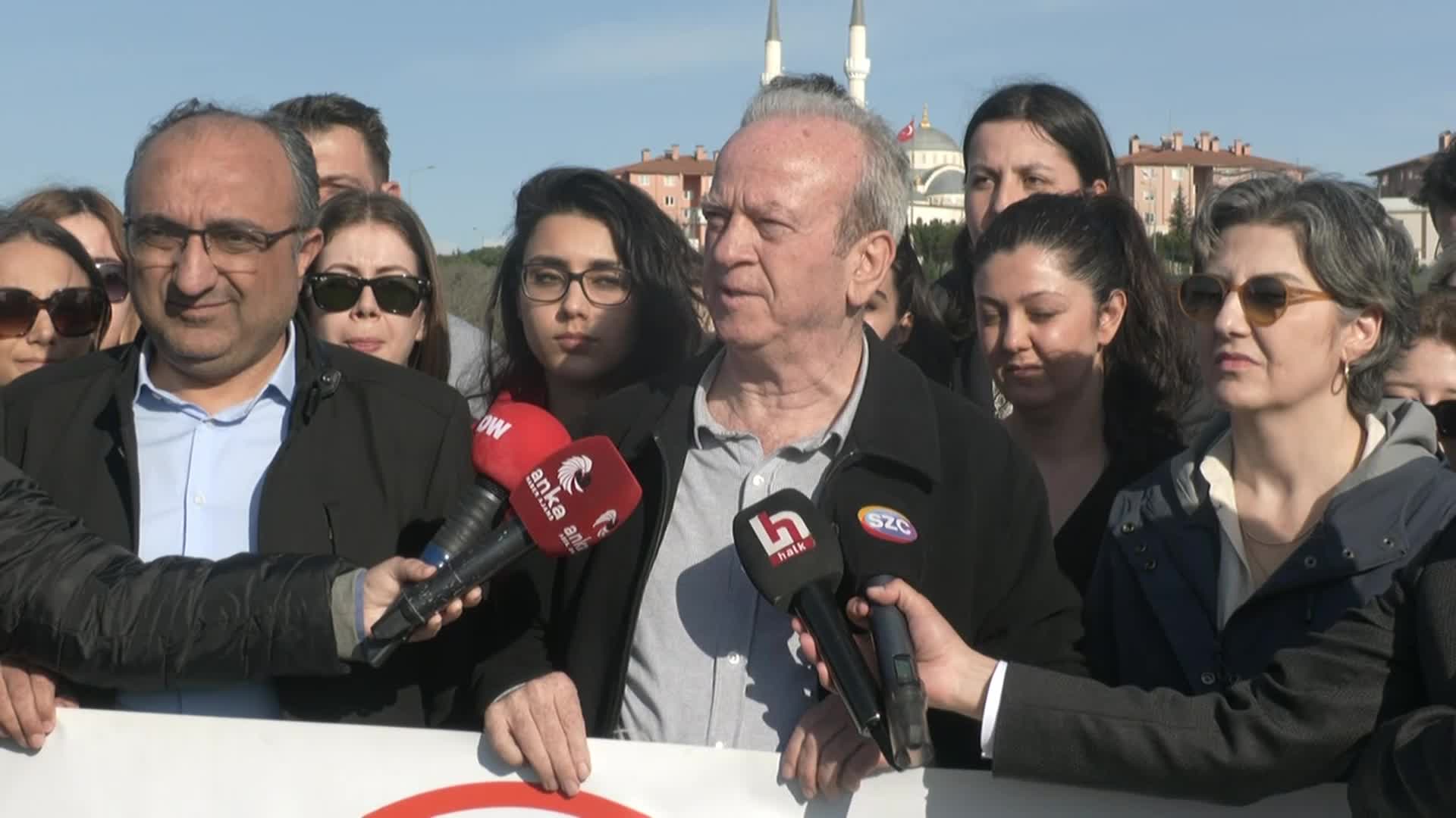 İstanbul Barosu tutuklanan gençler için Silivri’deydi