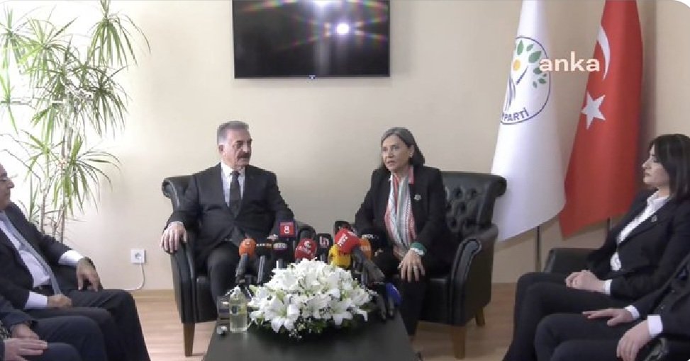MHP ile DEM Parti ilk kez bayramlaştı
