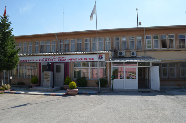 Alzheimer hastası tutuklunun tahliyesi ‘pişmanlık göstermediği’ gerekçesiyle ertelendi
