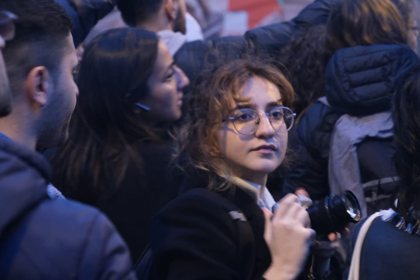 Evrensel muhabiri Nisa Sude Demirel gözaltına alındı
