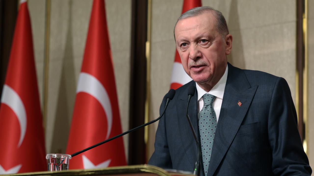 Cumhurbaşkanı Erdoğan: Hukuksuzluğun hesabını hukuk içinde soracağız