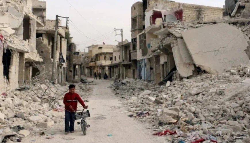 SOHR: Suriye’de devam eden saldırılarda son 24 saatte biri çocuk 33 kişi öldü
