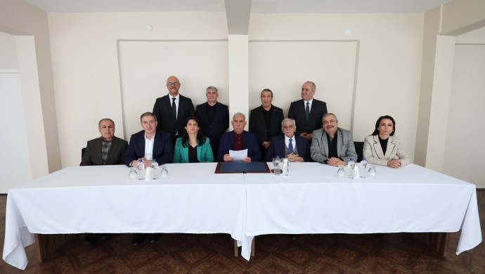 DEM Parti’den Abdullah Öcalan ile görüşmek için başvuru