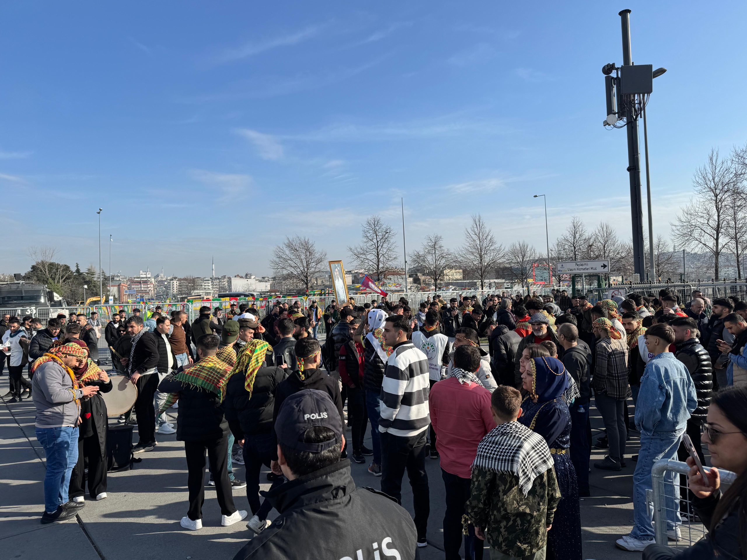 İstanbul’da Newroz’u sona erdi: Yüz Binlerce yurttaş Yenikapı’da buluştu
