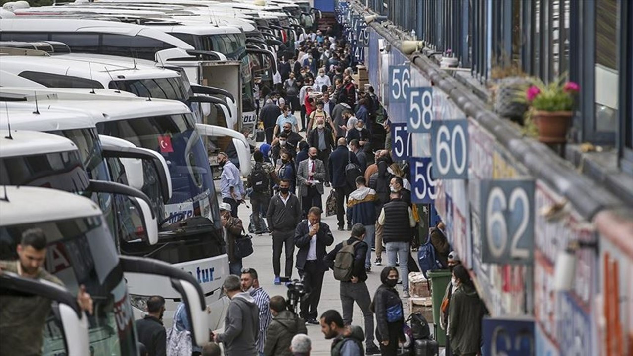 Bayramda şehir dışına çıkacaklara yetkililerden tavsiye: Biletlerinizi erken alın