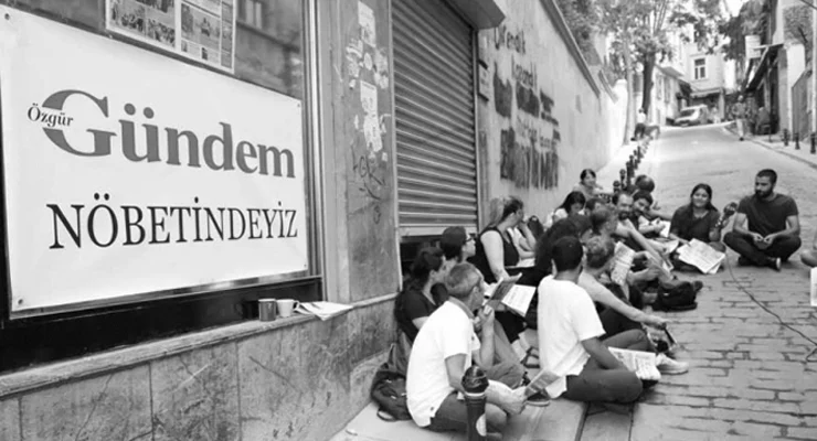 Özgür Gündem davasında 3 gazeteciye hapis cezası