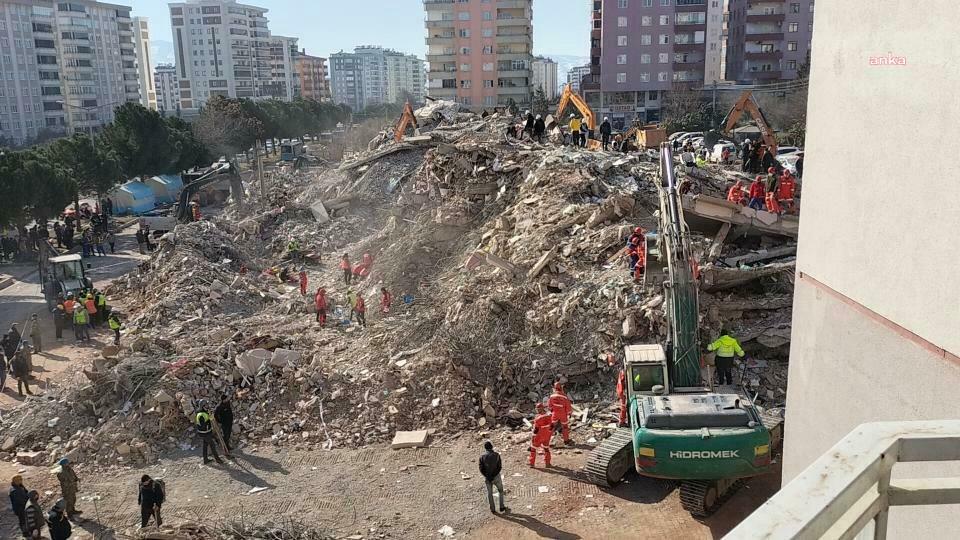 Depremde yakınlarını kaybeden kadınlar adalet arayışını sürdürüyor
