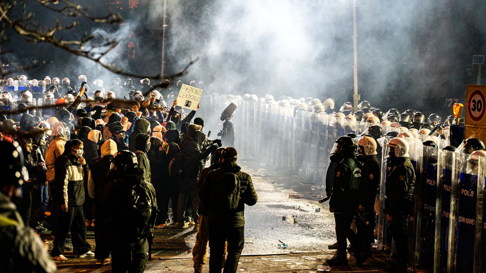 BBC: Türkiye’de protestolar neden büyüyor?