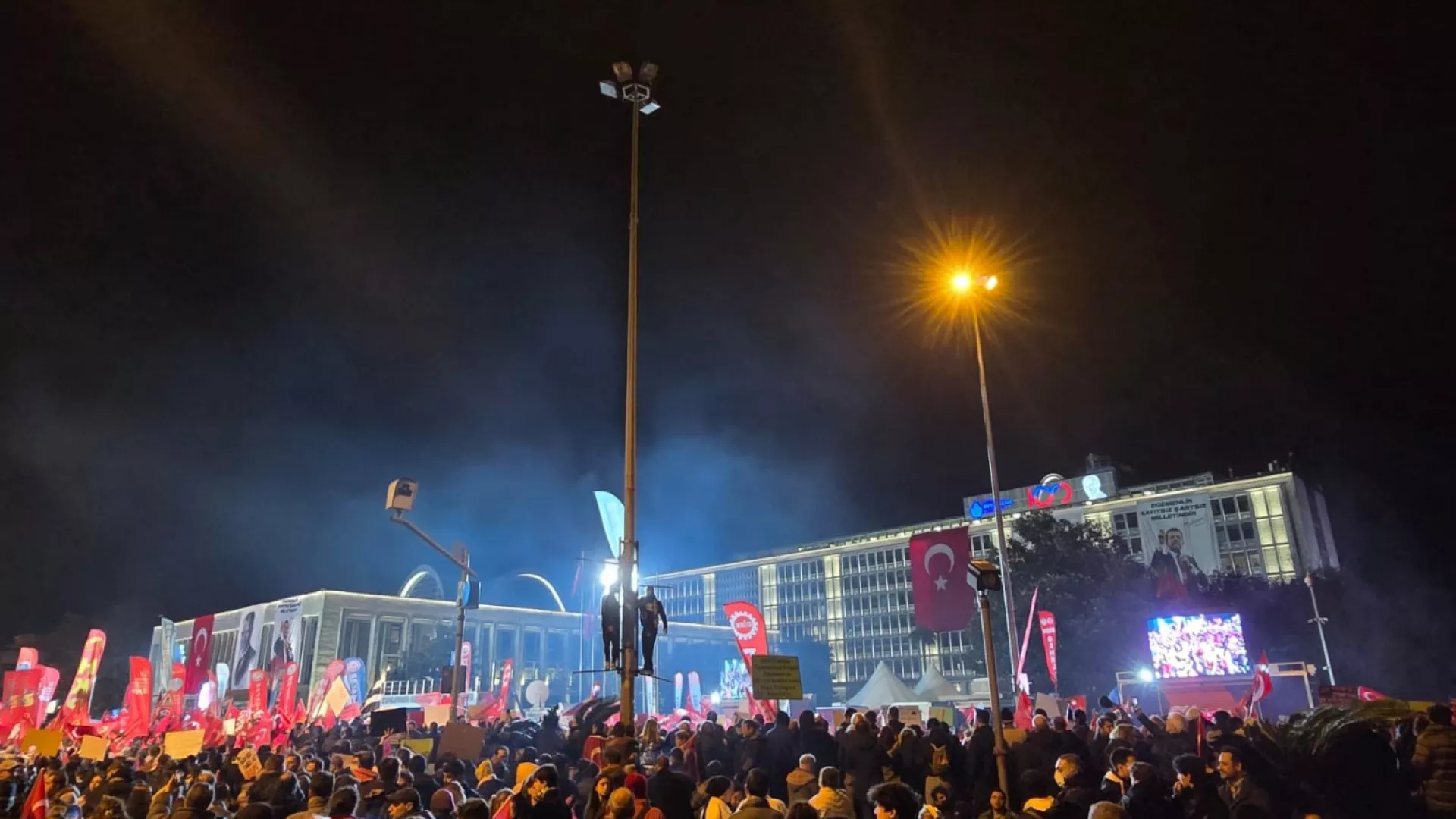 ‘Cumhurbaşkanına hakaret’ gerekçesiyle 41 gözaltı | Özel ‘O küfürleri kendi anneme edilmiş sayarım’