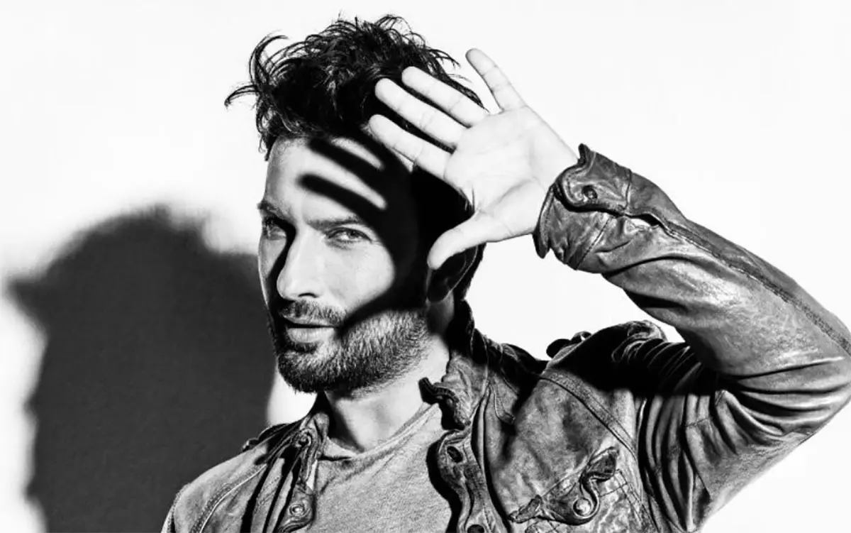 Tarkan bayram dileğini paylaştı: Çocuklar ve gençler özgürlüğüne kavuşsun