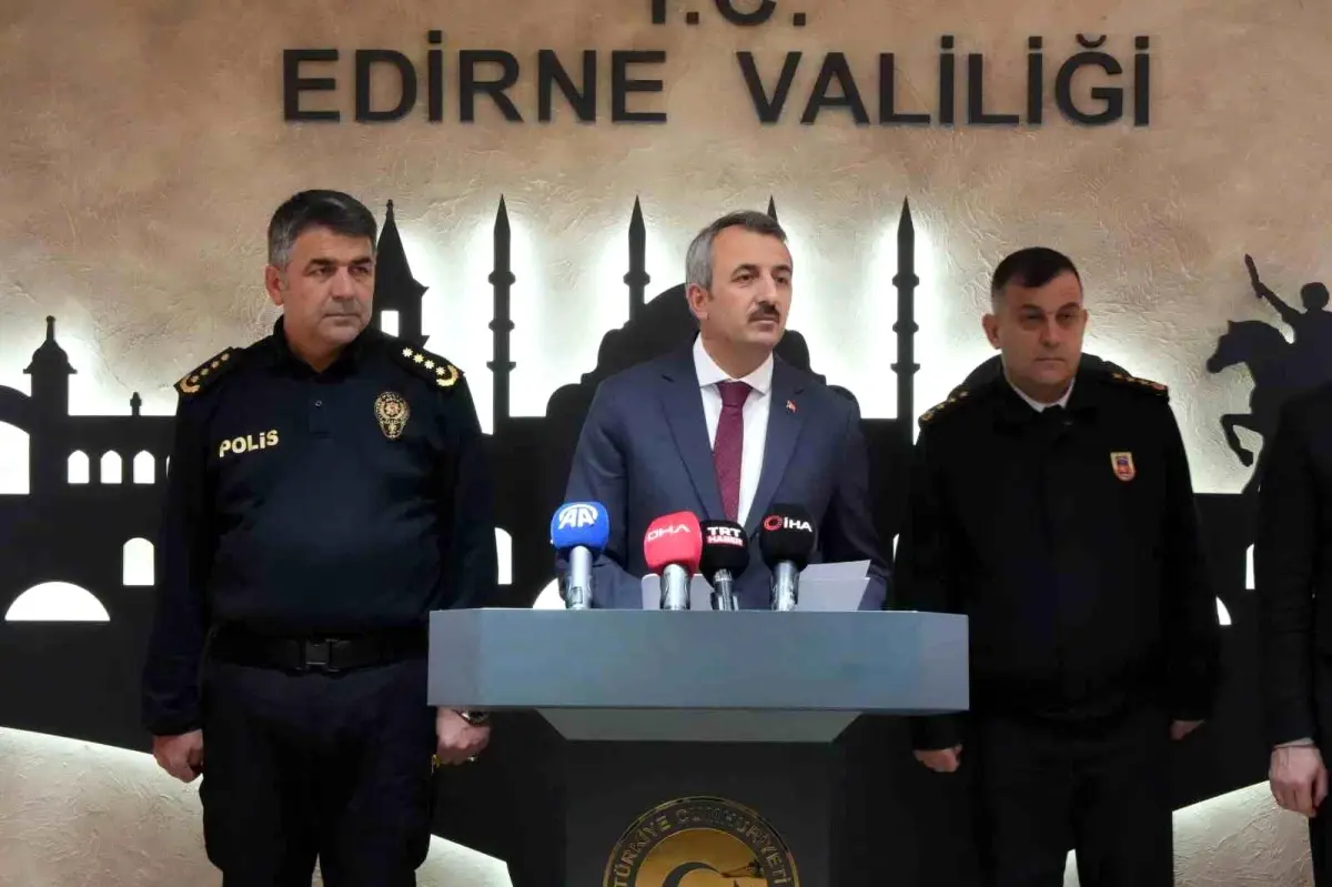 Edirne Valisi: Yunanistan sınırına duvar inşa edilecek