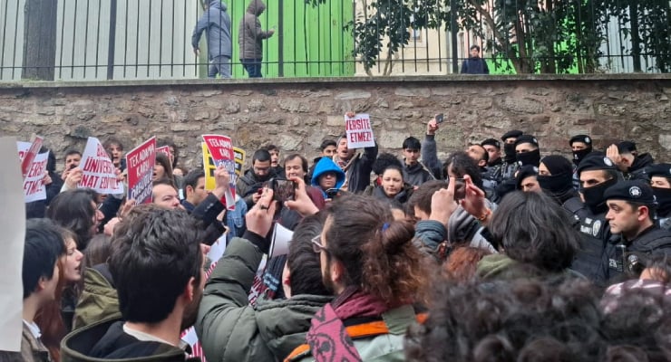 Öğrencilerin İmamoğlu protestolarını duyurduğu hesaplara erişim engeli