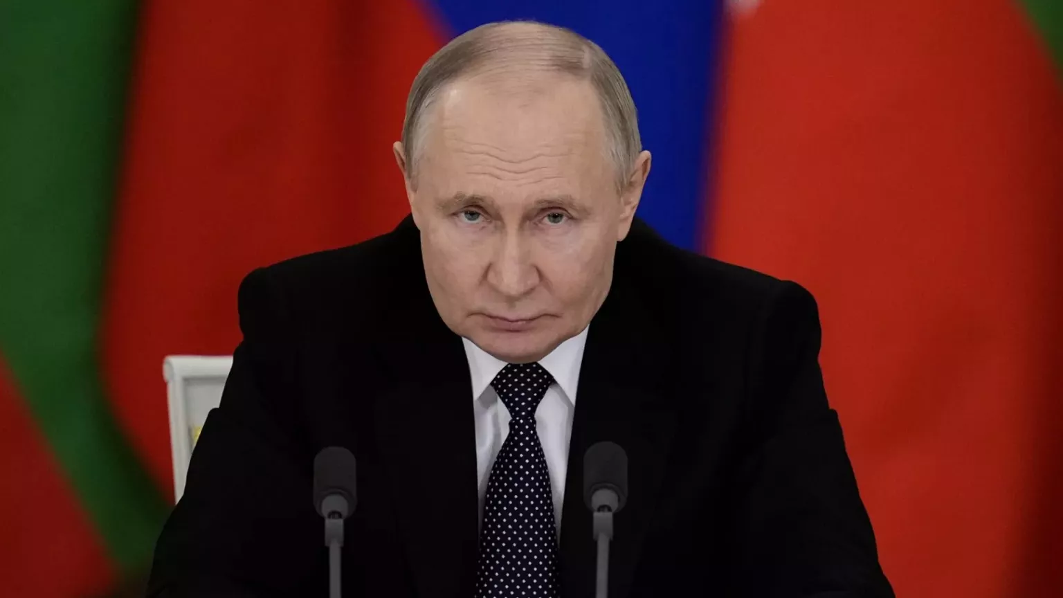 Putin geçici ateşkes ilan etti