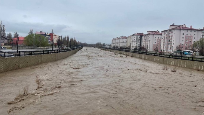 Ağrı’da sel: Patnos ve Taşlıçay’da tarım arazileri zarar gördü