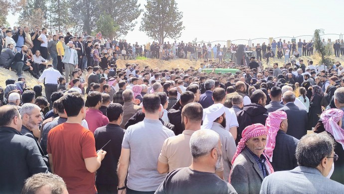 Şanlıurfa’da göçükte hayatını kaybeden 3 işçi son yolculuğuna uğurlandı