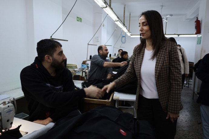 Tülay Hatimoğulları’ndan tekstil işçilerine 1 Mayıs ziyareti